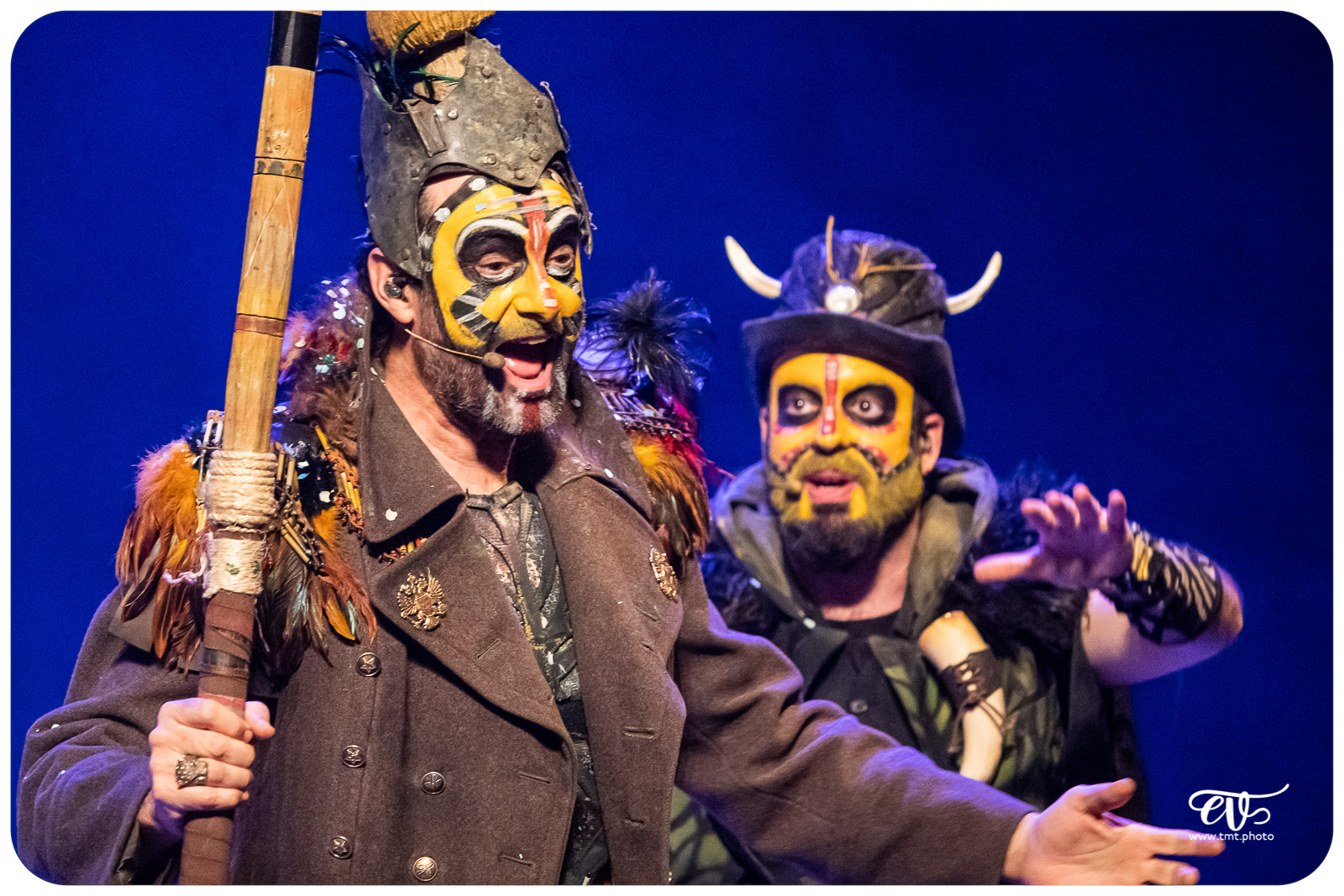 THE PRIMITALS (YLLANA & PRIMITAL BROTHERS)